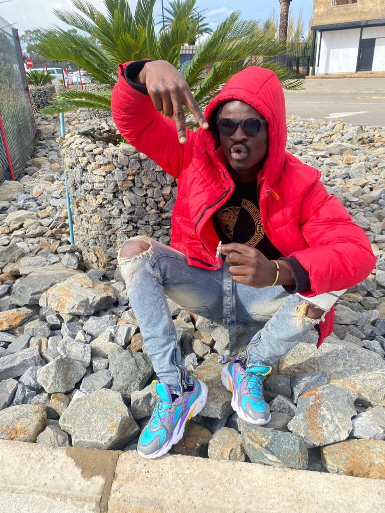 2b0d6d7c A297 4833 9cf4 Ca7bc852fc52 768x1024